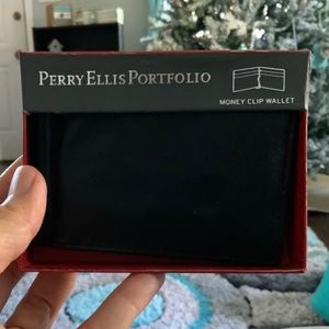 Perry Ellis Money Clip Wallet Leather